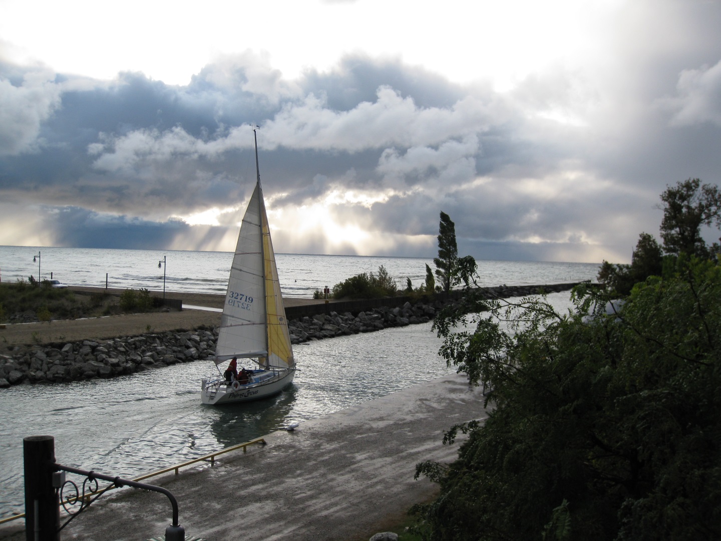 Boat in channel (Resized)